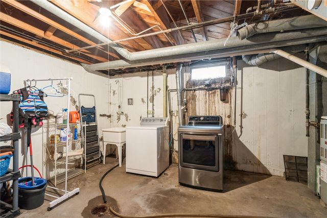 3235 Dairydale Court SE, Cedar Rapids, IA 52403