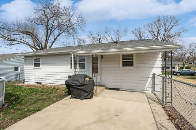 3235 Dairydale Court SE, Cedar Rapids, IA 52403