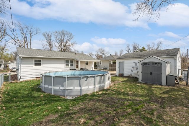 3235 Dairydale Court SE, Cedar Rapids, IA 52403
