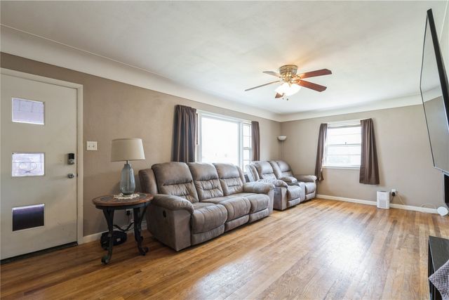 3235 Dairydale Court SE, Cedar Rapids, IA 52403