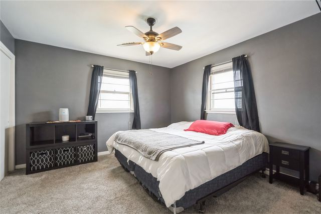 3235 Dairydale Court SE, Cedar Rapids, IA 52403