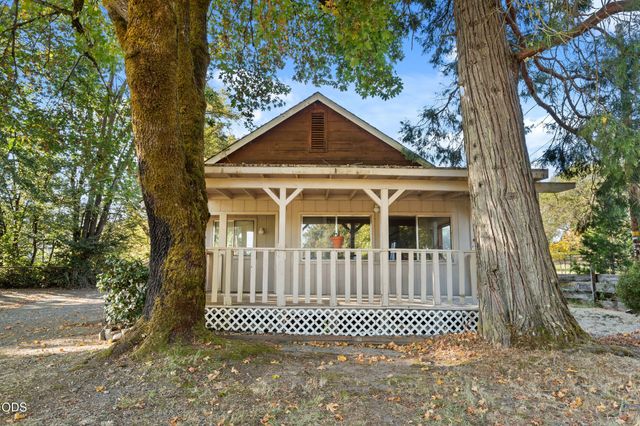 4827 Leonard Road, Grants Pass, OR 97527