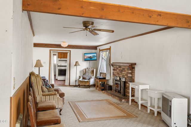 4827 Leonard Road, Grants Pass, OR 97527