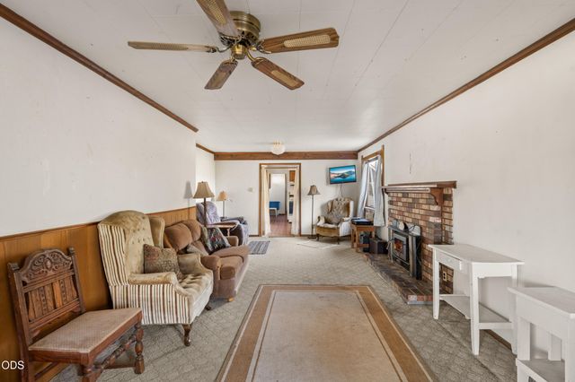 4827 Leonard Road, Grants Pass, OR 97527