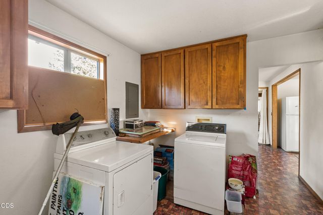 4827 Leonard Road, Grants Pass, OR 97527