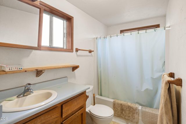 4827 Leonard Road, Grants Pass, OR 97527