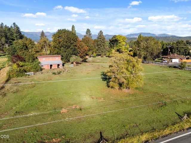 4827 Leonard Road, Grants Pass, OR 97527