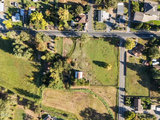 4827 Leonard Road, Grants Pass, OR 97527