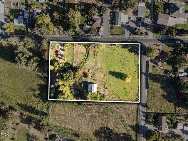 4827 Leonard Road, Grants Pass, OR 97527