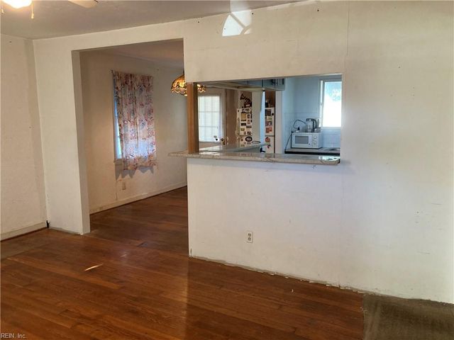 5348 E Princess Anne RD, Norfolk, VA 23502