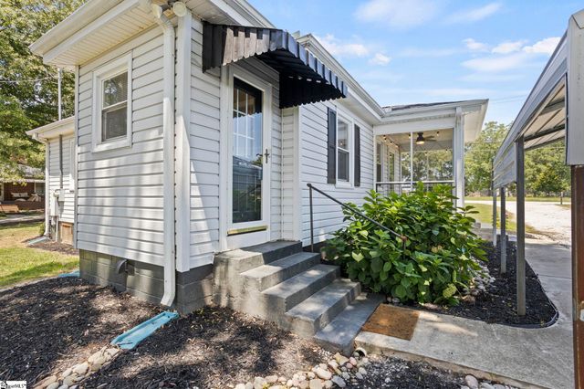 1700 E Georgia Road, Simpsonville, SC 29681