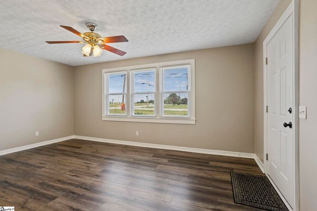 1700 E Georgia Road, Simpsonville, SC 29681