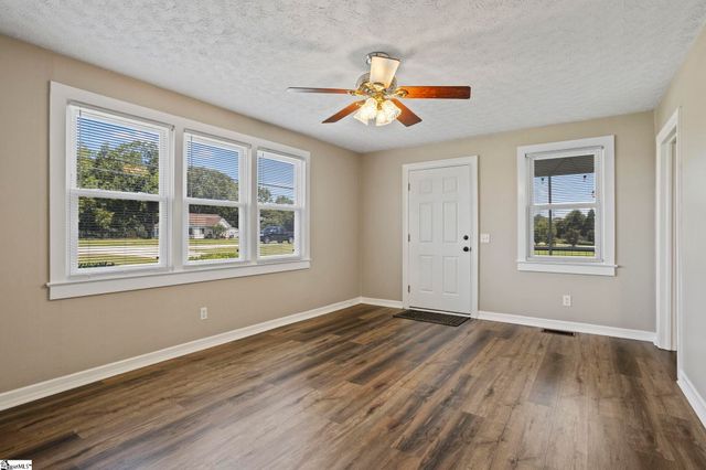 1700 E Georgia Road, Simpsonville, SC 29681