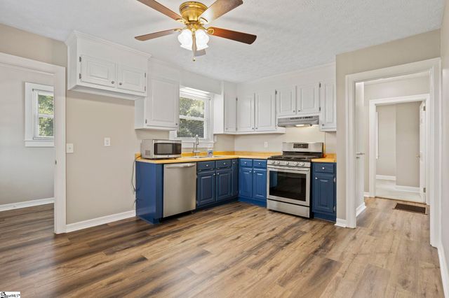 1700 E Georgia Road, Simpsonville, SC 29681