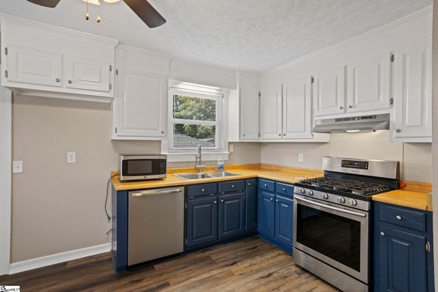 1700 E Georgia Road, Simpsonville, SC 29681