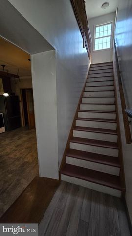 432 FAIRVIEW ST, Coopersburg, PA 18036