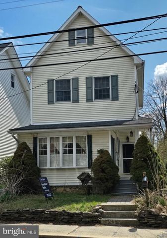 432 FAIRVIEW ST, Coopersburg, PA 18036
