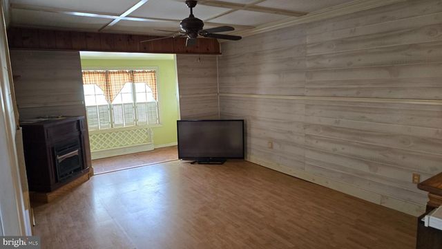 432 FAIRVIEW ST, Coopersburg, PA 18036