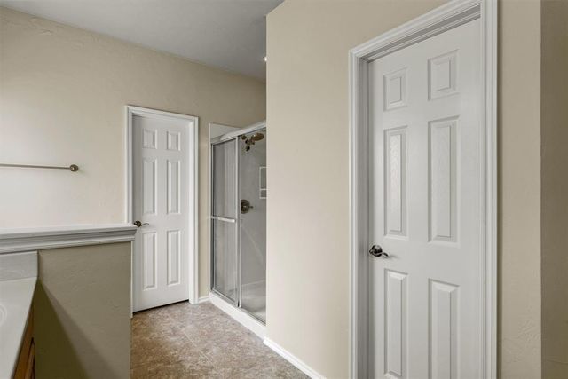 129 Bonaire Drive, Edmond, OK 73013