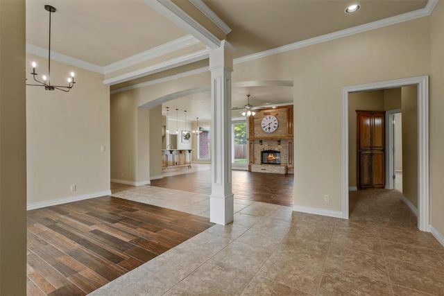129 Bonaire Drive, Edmond, OK 73013