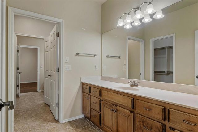 129 Bonaire Drive, Edmond, OK 73013