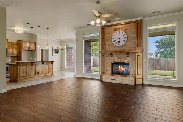129 Bonaire Drive, Edmond, OK 73013