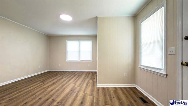 319 Floyd Ave., Lake City, SC 29560