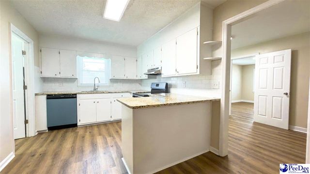 319 Floyd Ave., Lake City, SC 29560