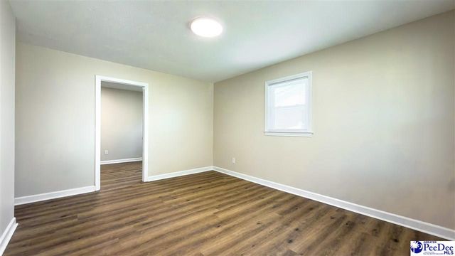 319 Floyd Ave., Lake City, SC 29560