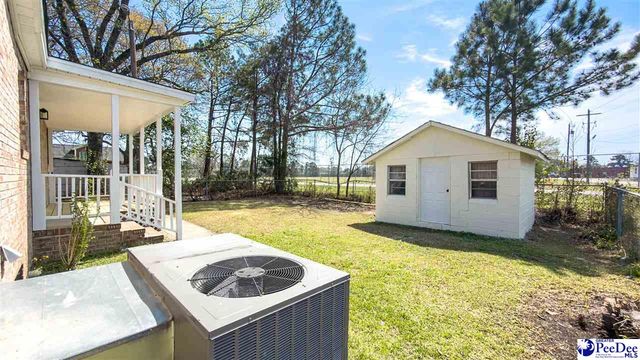 319 Floyd Ave., Lake City, SC 29560