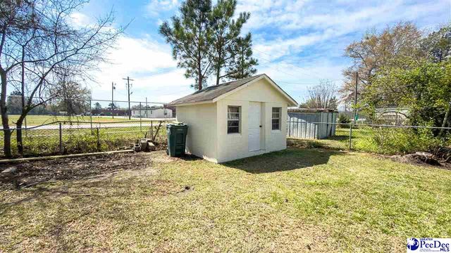 319 Floyd Ave., Lake City, SC 29560