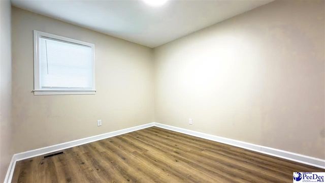 319 Floyd Ave., Lake City, SC 29560