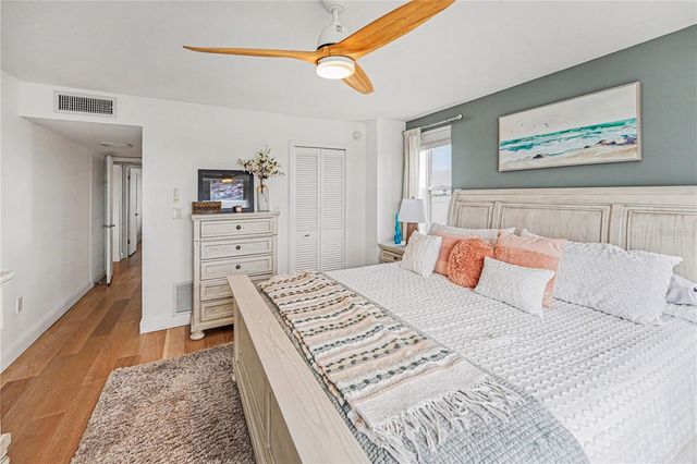 5200 BRITTANY DRIVE S 1301, St Petersburg, FL 33715