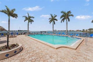 5200 BRITTANY DRIVE S 1301, St Petersburg, FL 33715