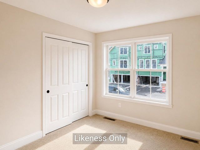 58 Mabel Way, South Burlington, VT 05403