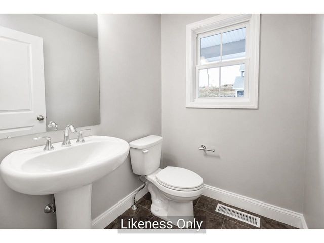58 Mabel Way, South Burlington, VT 05403