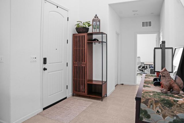 3320 Sunny Gate Ln, Folsom, CA 95630