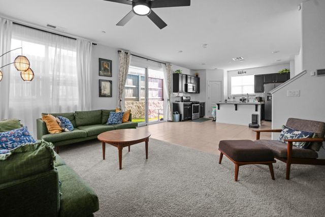 3320 Sunny Gate Ln, Folsom, CA 95630