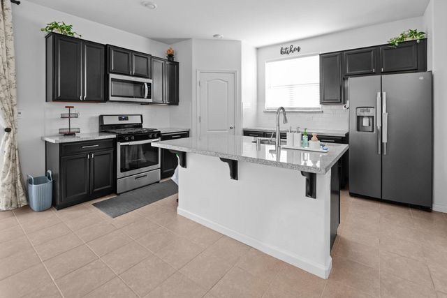 3320 Sunny Gate Ln, Folsom, CA 95630