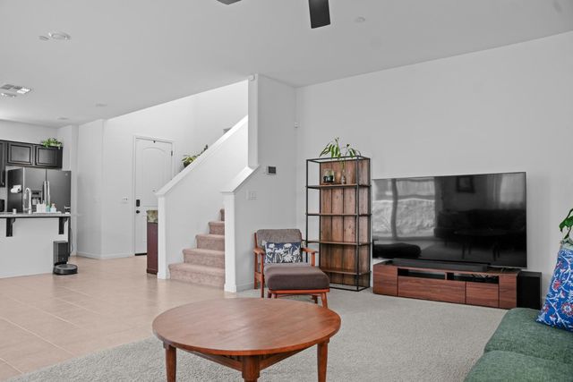 3320 Sunny Gate Ln, Folsom, CA 95630