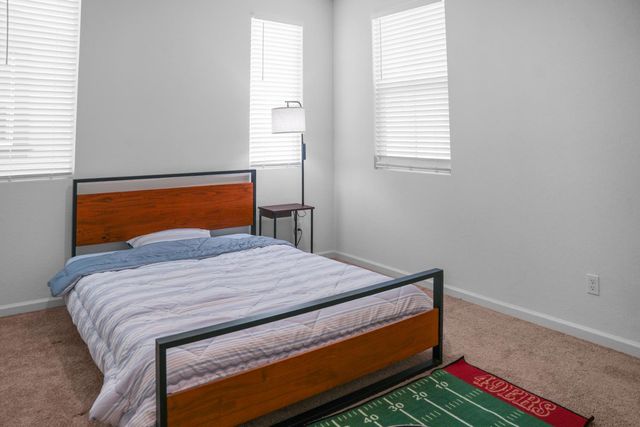3320 Sunny Gate Ln, Folsom, CA 95630