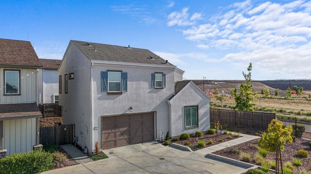 3320 Sunny Gate Ln, Folsom, CA 95630