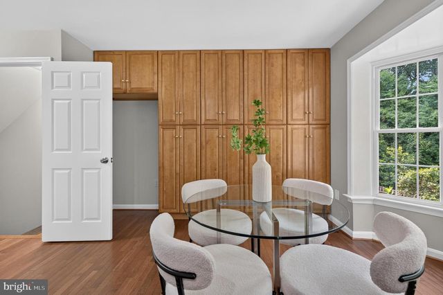 9036 ROSEWALL CT, Springfield, VA 22152