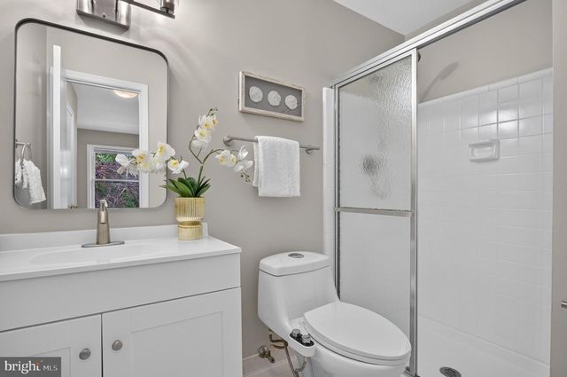 9036 ROSEWALL CT, Springfield, VA 22152