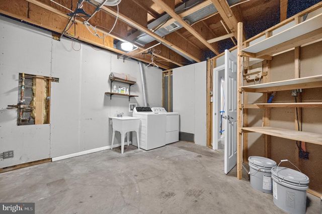 9036 ROSEWALL CT, Springfield, VA 22152