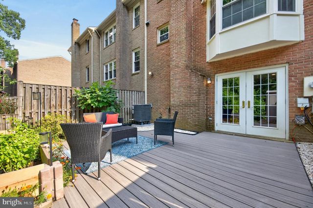 9036 ROSEWALL CT, Springfield, VA 22152