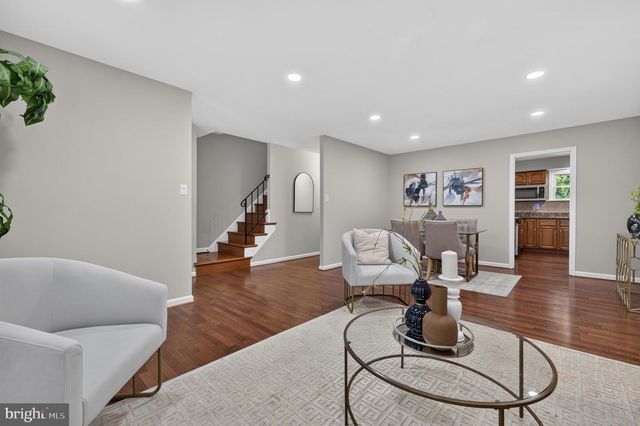 9036 ROSEWALL CT, Springfield, VA 22152