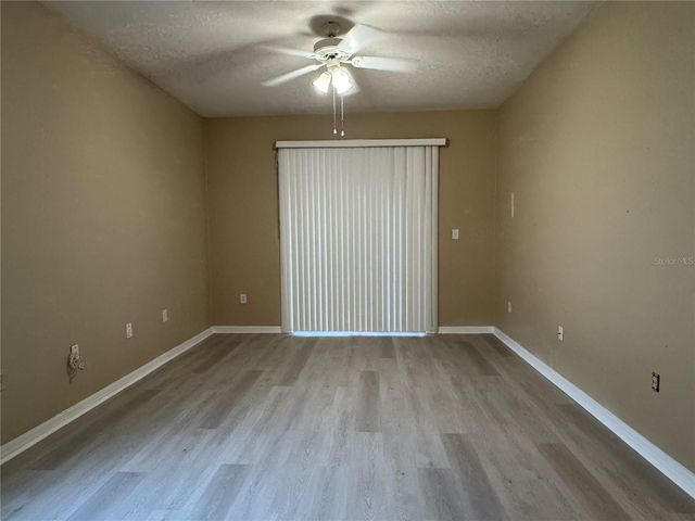 8210 WHISTLING PINE WAY, Tampa, FL 33647