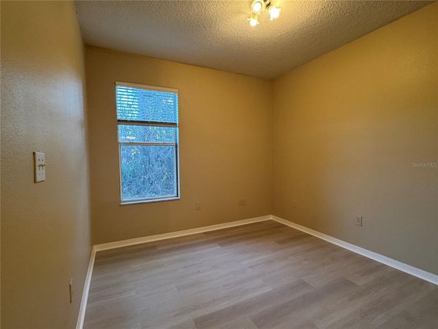 8210 WHISTLING PINE WAY, Tampa, FL 33647