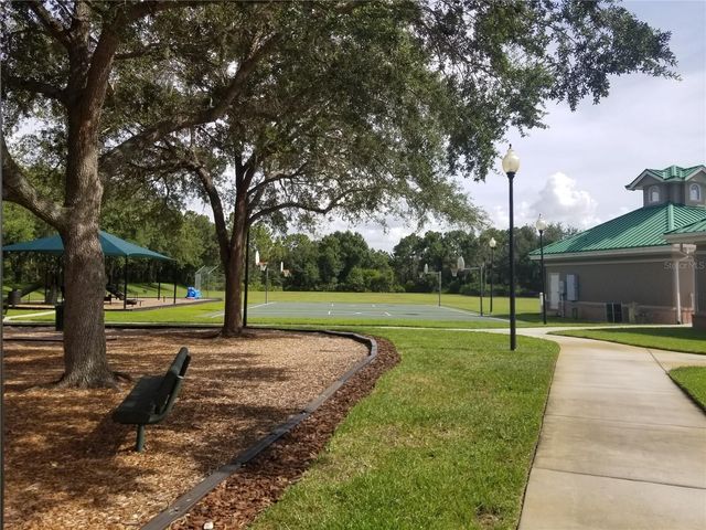 8210 WHISTLING PINE WAY, Tampa, FL 33647